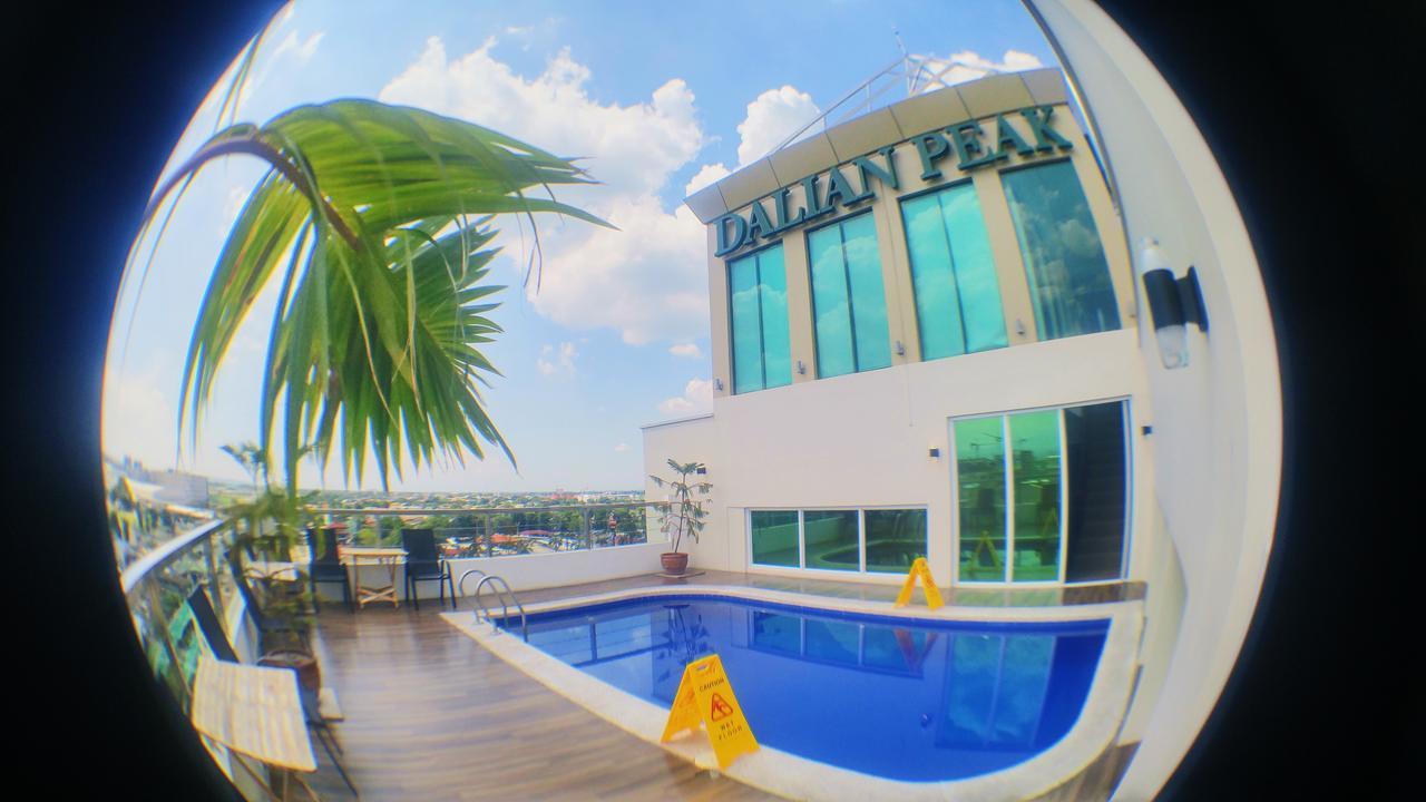 Dalian Peak Hotel Angeles Bagian luar foto